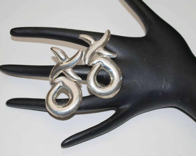 Sterling Dangle earrings Mexico - silver Door knocker - XO design - Pierced Earrings - Large Bold Modernistic