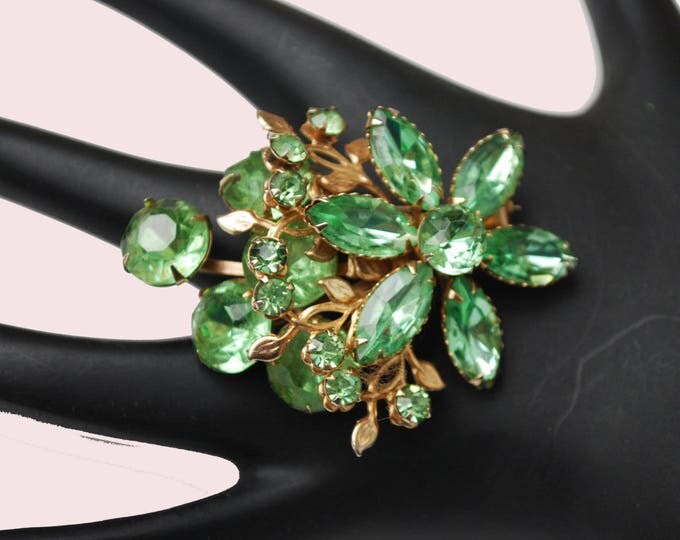 Rhinestone Flower Brooch - Prong Green Glass rhinestones - gold tone metal pin -Mid Century - Floral Pin