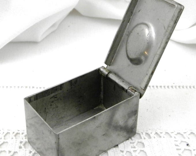 Small Vintage Metal Box with Ring Pull Could be Used as a Ring Box, Unusual Shaped Box, Curios, Jewelry Box Gift, French Brocante Decor Small Vintage Metal Box with Ring Pull Could be Used as a Ring Box, Unusual Shaped Box, Curios, Jewelry Box Gift, French Brocante Decor
