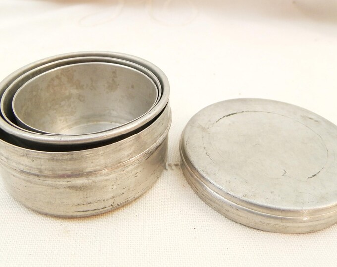 Vintage Metal Folding Beaker with Separate Storage Box, Collapsible Beaker with It's Own Tin, Retro Camping Equipment, Hiking Scout, 1930 Vintage Metal Folding Beaker with Separate Storage Box, Collapsible Beaker with It's Own Tin, Retro Camping Equipment, Hiking Scout, 1930