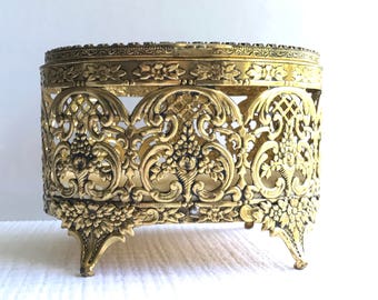 Vintage filigree Jewelry box // oval brass jewelry box // Mid