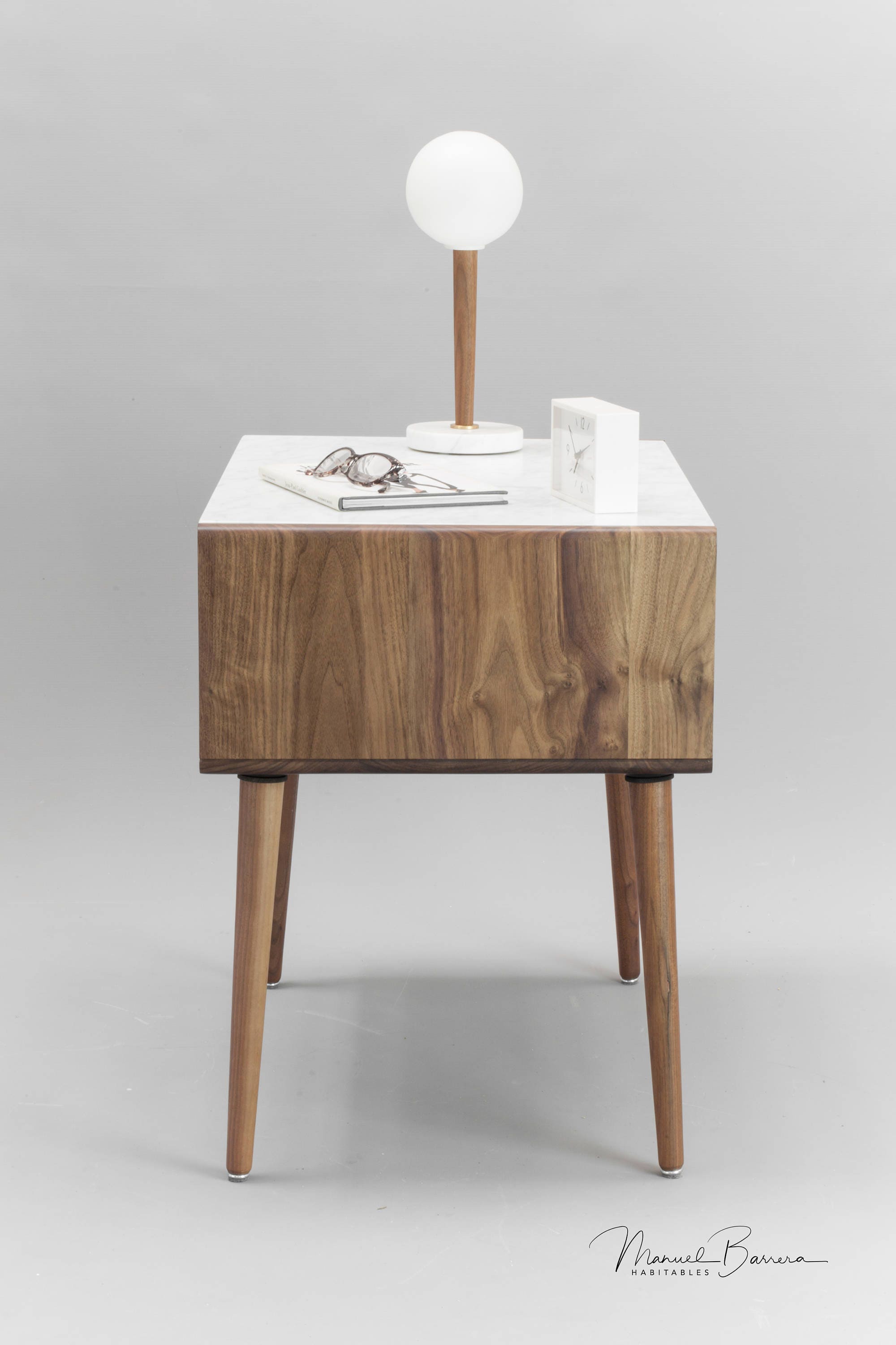 Nightstand / Bedside table in solid Walnut / Oak with ...