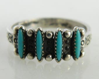 Vintage Sterling Silver Native American Turquoise Ring size 7.5