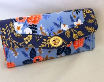 Les Fleurs Clutch Wallet