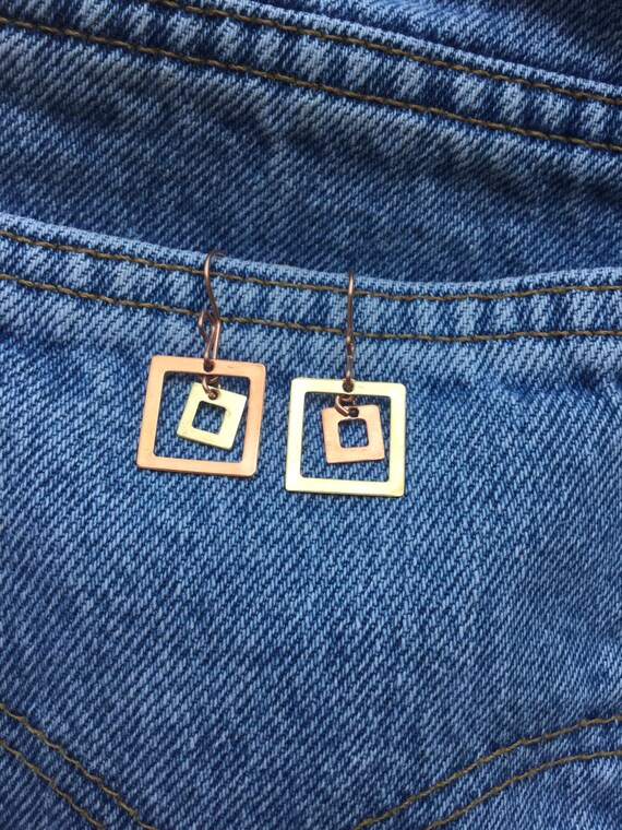 Square frame dangle earrings