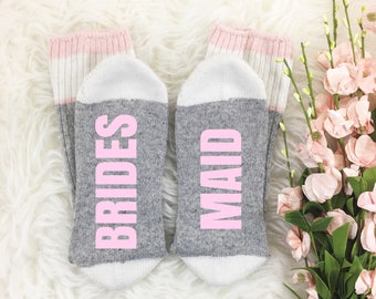 Wine Socks, If You Can Read This Bring Me Wine Socks, Bridesmaid Socks, Bridesmaid Gift, Photography Prop, bridal photoshoot