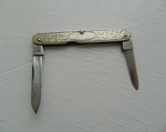 Very fine Silver Plated, two blade pocket knife (206)