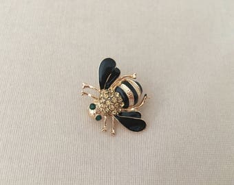 Bee brooch | Etsy