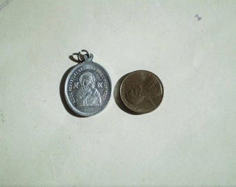 Notre Dame du Perpetuel Secours & St. Alphonse Marie de Liguori - Vintage French Medal or Pendant - Oval - Our Lady of Perpetual Help