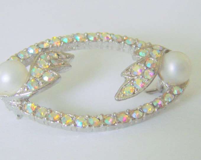 Aurora Borealis Rhinestone Pearl Brooch Pin / Silver Tone / Wedding / Bridal / Vintage Jewelry / Jewellery
