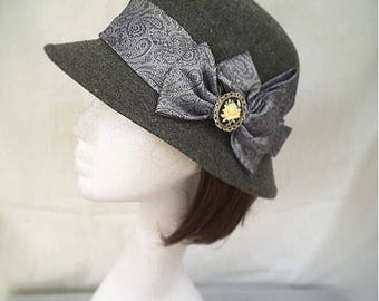 Downton abbey, grey hat, 1920s hat, vintage hat, gift for her, cameo brooch
