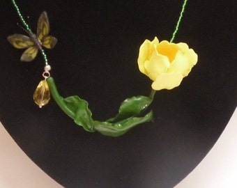 tulip necklace flower polymer clay jewelry tulip jewelry summer jewelry floral jewelry gift for her yellow butterfly jewelry tulip pendant