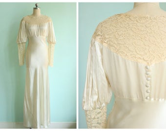 Vintage 1930s Ivory Silk and Lace Bias Cut Juliet Sleeve Wedding Gown | Size Small