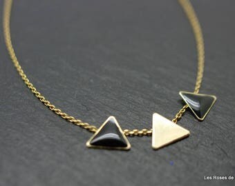 Pendant art nouveau triangle, necklace