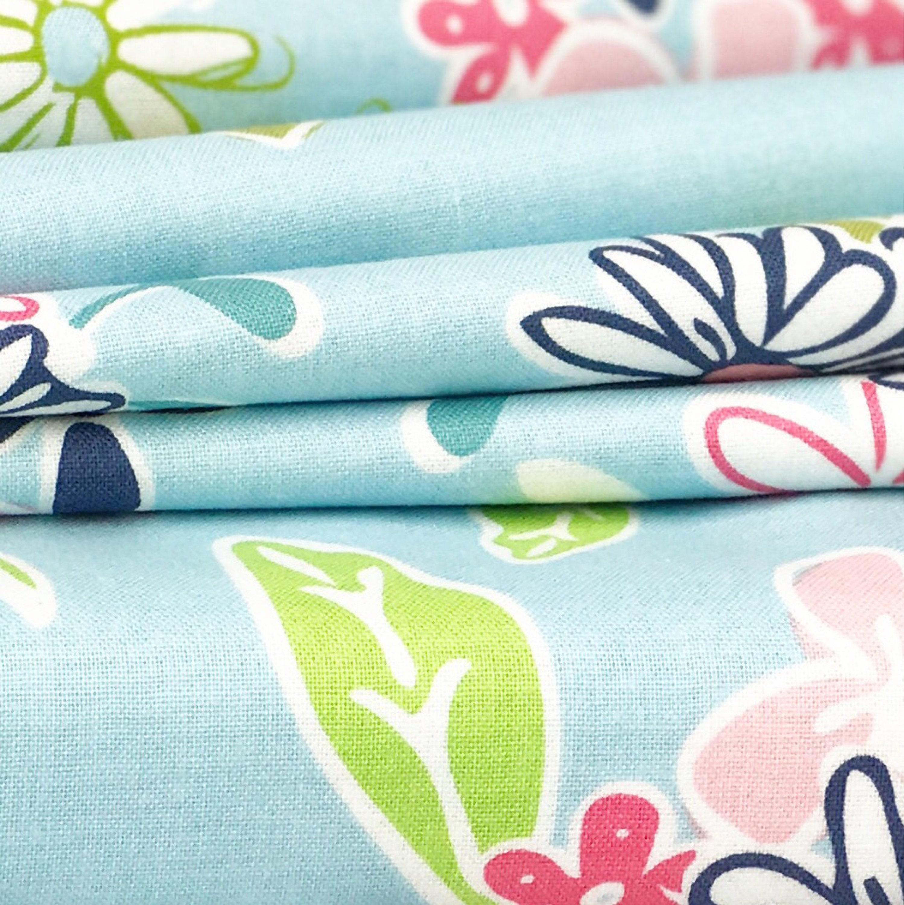 Blue Daisy Quilt Fabric - Daisy Days - Riley Blake Designs - Keera Job ...