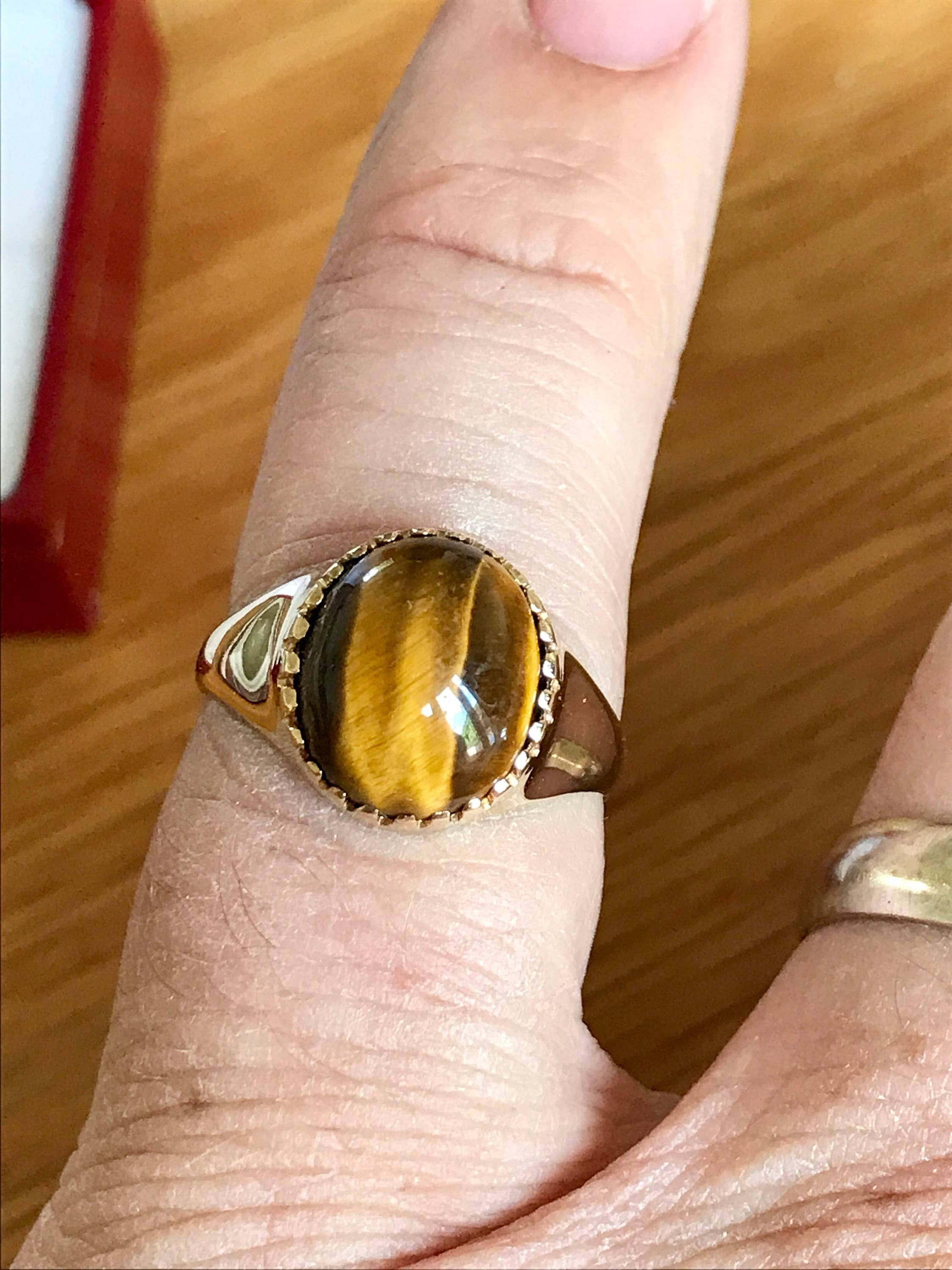 Stunning vintage 9ct gold Tigers Eye ring **Reserved for Kjetil**