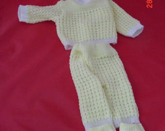 Knitted Yellow Suit for 17in Babydolls, Very Good Cond