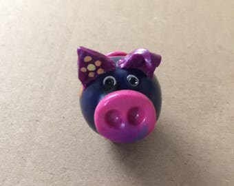 Florence the Flower Piggy, Dust Collector