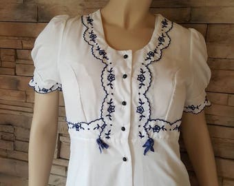 Night gown and robe,cotton night gown set from the 70s,boho sleepwear embroidered full length robe and night gown, size small to medium