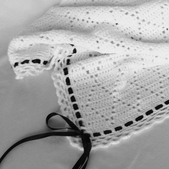 Handmade baby blanket White baby blanket Black and white