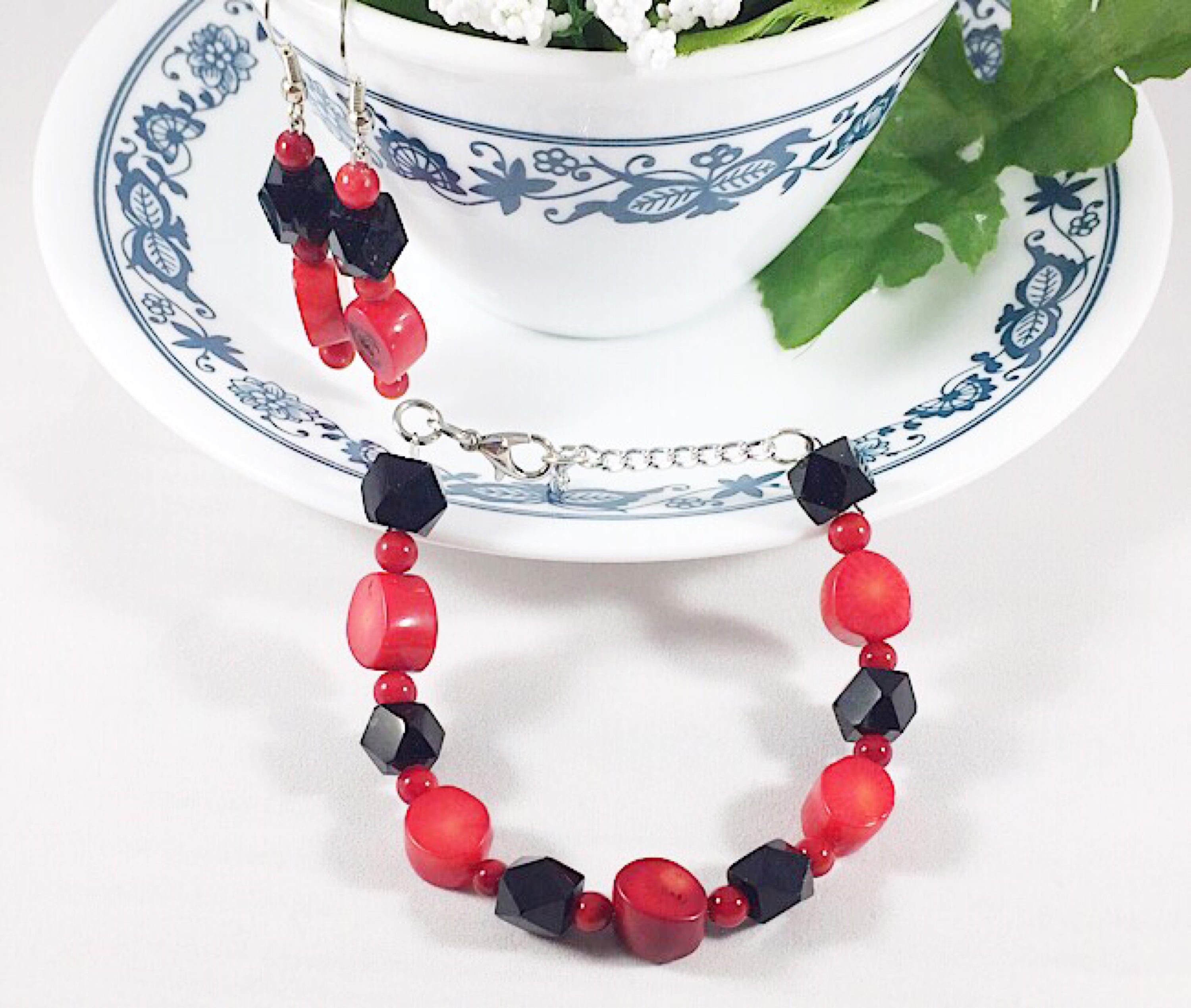 Black and Red Jewelry Chunky Bracelet Black and Red