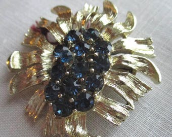 Vintage Costume Jewelry Flower Brooch, Gold Tone with Austrian Crystals FREE SHIPPING