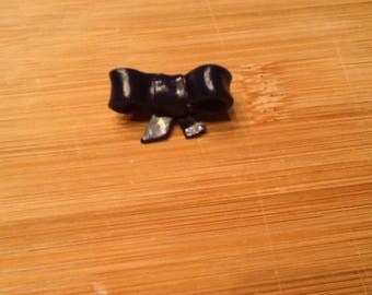 Polymer clay brooch black bow