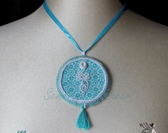 Embroidered necklace "enlightenment"
