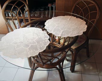 New doily hand crotheted cotton table runner