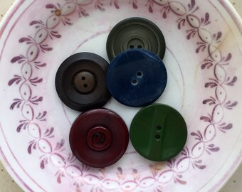 5 Vintage Plastic Buttons