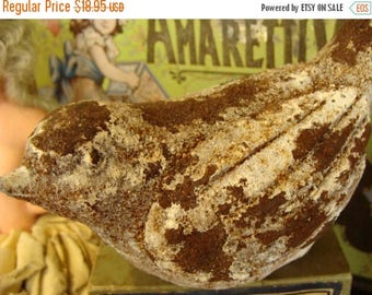 ONSALE Vintage Farmhouse Decor Life Like Gorgeous Nature Rustic Chippy Bird
