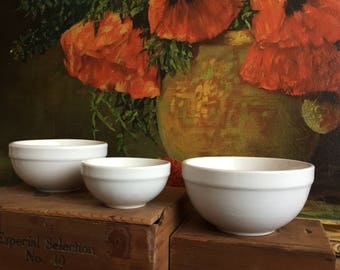 Set of 3 White Bowls Nesting Bowls Vintage Home Decor