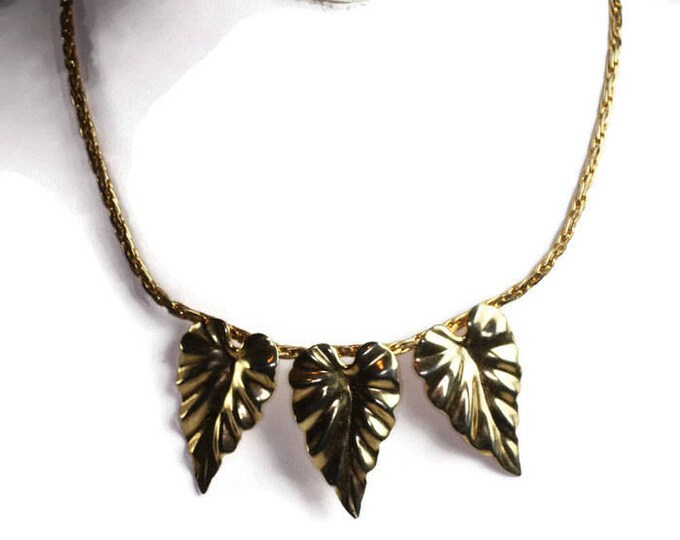 Three Leaf Choker Necklace Gold Tone 17 Inches Woven Chain Vintage