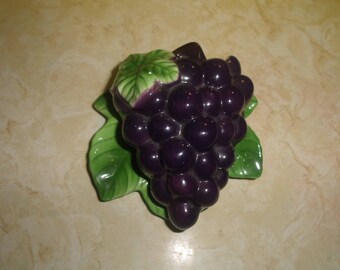 vintage lefton wall pocket planter hanging bunch grapes fruit