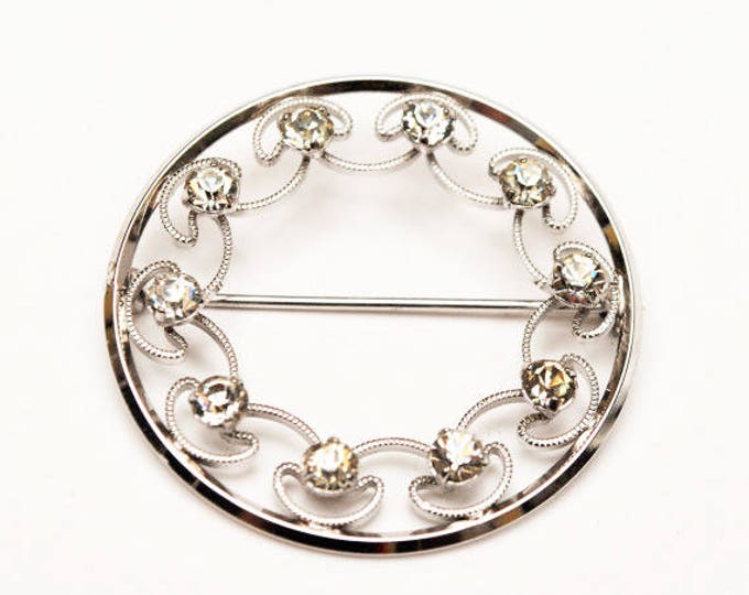 Krementz Rhinestone Brooch - Silver tone metal - Clear crystal - Round Wreath - Mid Century Pin