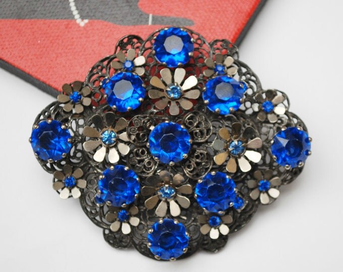 Large Blue Rhinestone Brooch - Flower floral - silver grey Gun metal - Lucite - Diamond shape pin