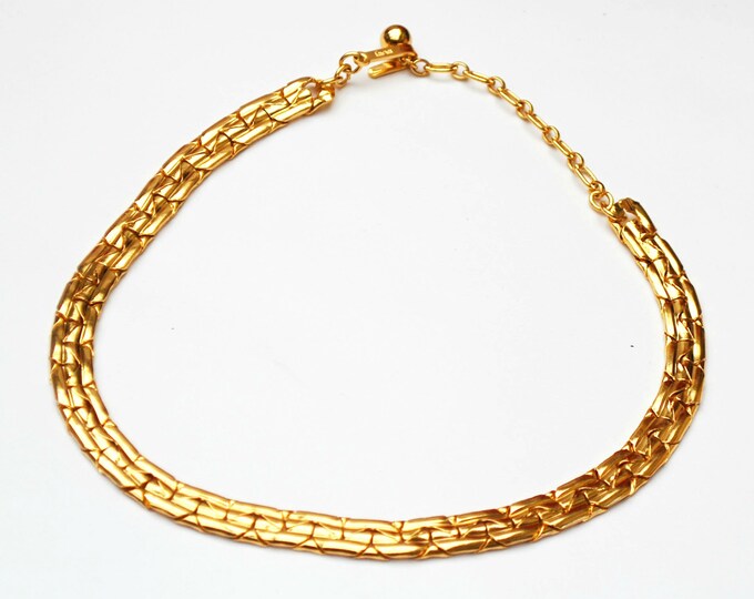 Trifari Gold Chain necklace - Collar Choker- flat gold plated links -