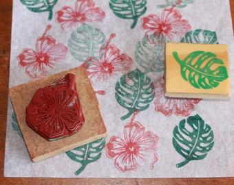 Set of 2 stamps monstera leaf and flower hisbiscus.