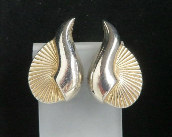 Kramer Earrings - Vintage Two Tone Earrings, Shell Shaped Clip-on Earrings, Gift idea