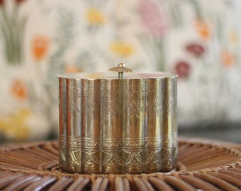 Vintage Etched Brass Tea Box with Hinged Lid / Brass Lidded Tea Box / English Tea Box / Ornate Tea Box / English Brass Tea Box / Brass Box