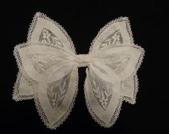 1930's bow for blouse or dress decoration white embroidered hand made lace.