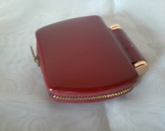 Mirror and powder compact for 1950s handbag