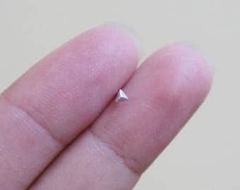 Tiny Pyramid Nose Bone Stud, Triangle Nose stud, 22G, 925 Sterling Silver, Dainty Nose Jewelry - MI.21/NS053