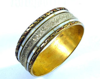 Vintage Brass Bracelet, Nacre Bracelet, Brass Bracelet, Unique Bracelet, Handmade, Nacre, Silver Color