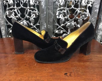 Vintage Fendi Shoes 90's Italian Chunky Heels Pumps Designer Black Velvet Wooden Soles High Fashion Amazing Made in Italy Colorblock 8