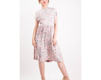 1940s dress / Vintage Novelty print / Pink rayon / Cinderella Happily ever after S M