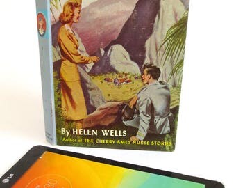 Hide your tablet in a mid-century YA book starring stewardess, concentric circle lining, Fits Kindle Fire, Paperwhite, HD6, Galaxy Tab, Nook