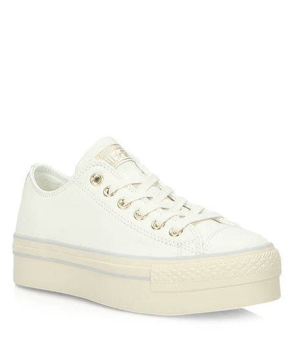 converse ladies white pumps