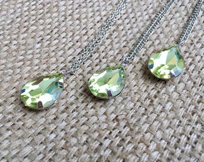 Peridot Necklace, Birthstone Necklace, Estate Necklace, Peridot Birthstone, August Birthday Gift, Birthstone for Mom, Teardrop Necklace