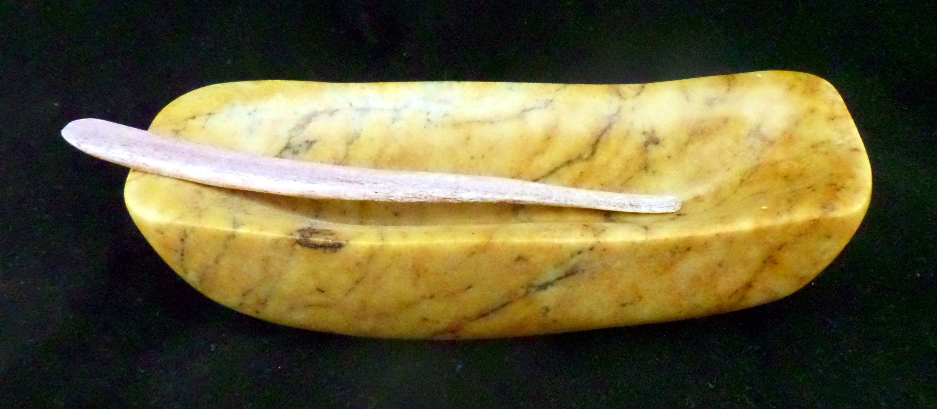 Qulliq Oil Lamp Traditional Inuit Lamp Aboringal Art